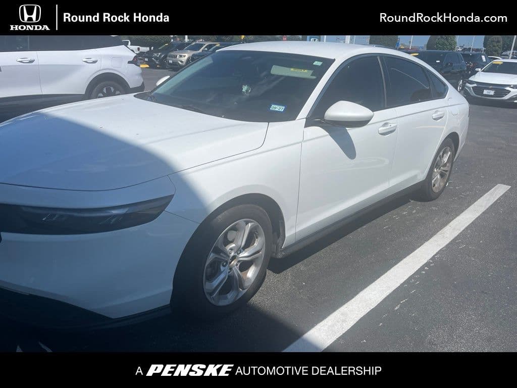 2025 Honda Accord Sedan LX — photo 1 of 10
