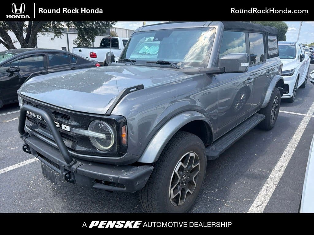 2021 Ford Bronco Base — photo 1 of 10