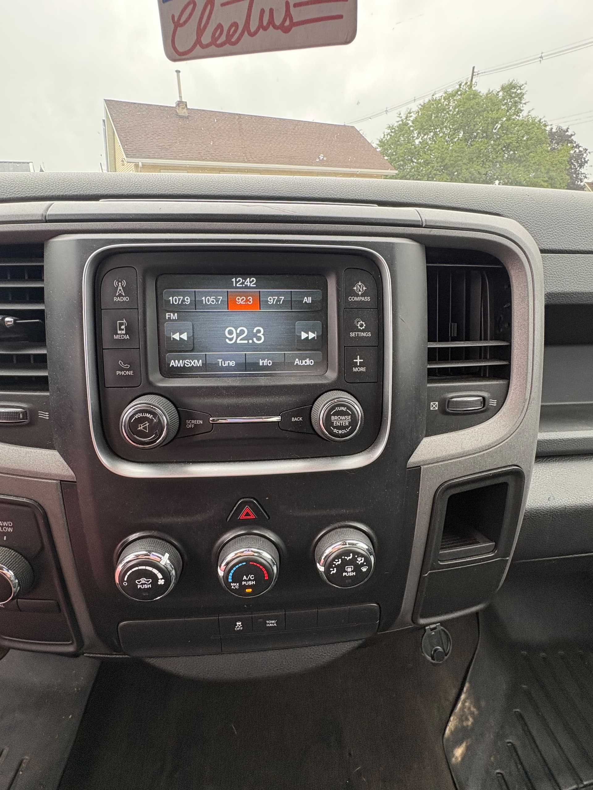 2015 RAM 1500 Tradesman/Express — photo 1 of 13