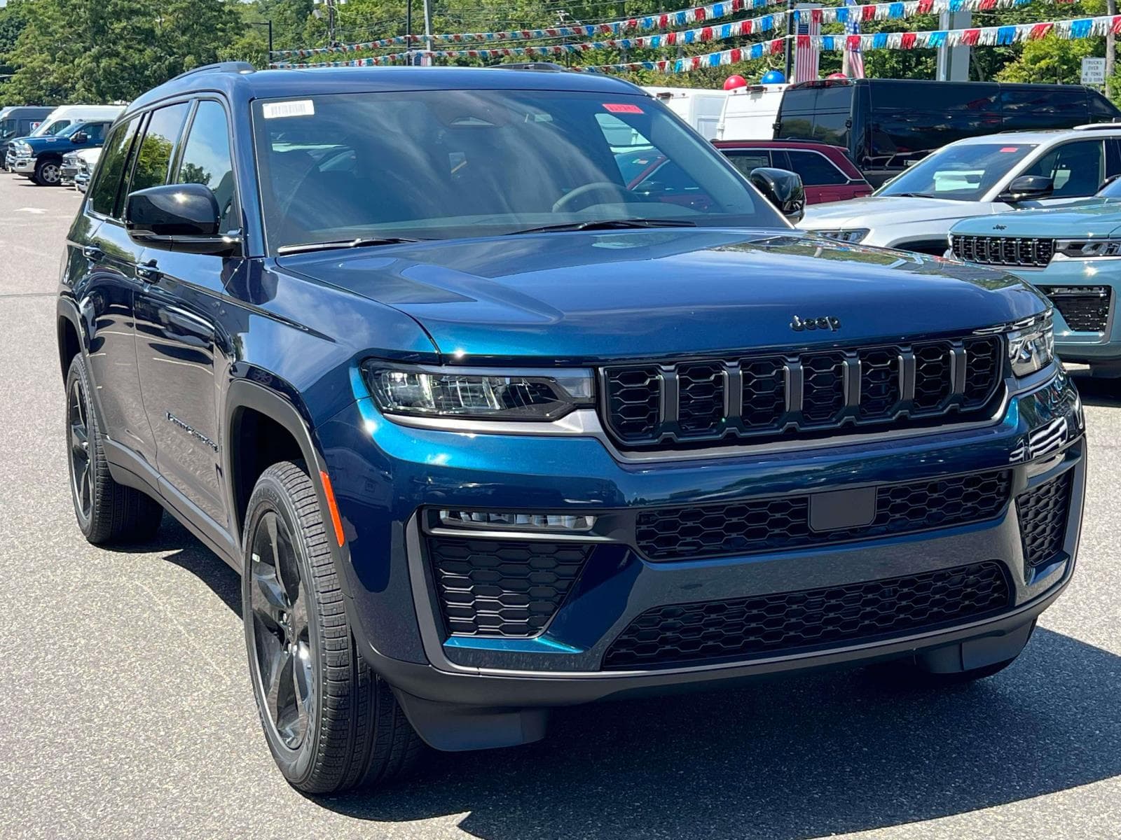2026 Jeep Grand Cherokee L LIMITED 4X4 — photo 1 of 39