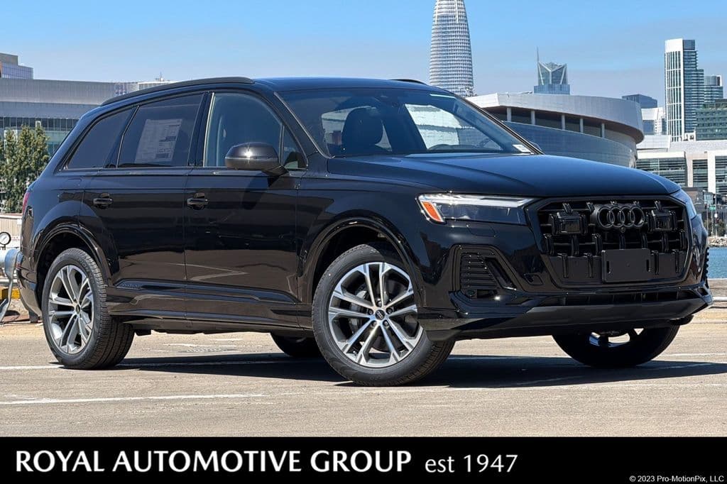 2026 Audi Q7 45 Premium — photo 1 of 28