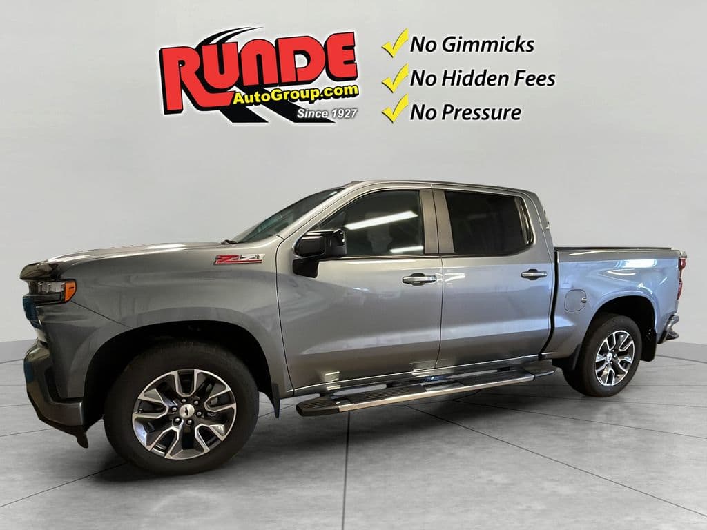 2021 Chevrolet Silverado RST — photo 1 of 19