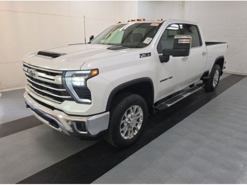 2024 Chevrolet Silverado LTZ — photo 1 of 10