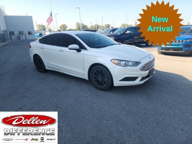 2017 Ford Fusion SE — photo 1 of 16