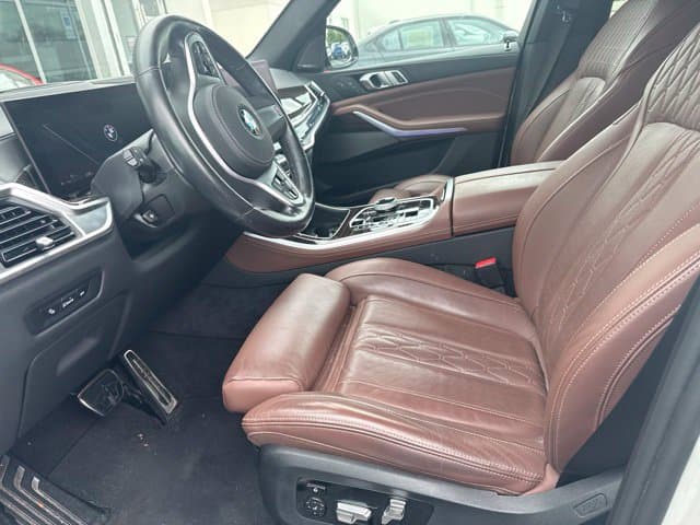 2025 BMW X5 xDrive40i — photo 1 of 3