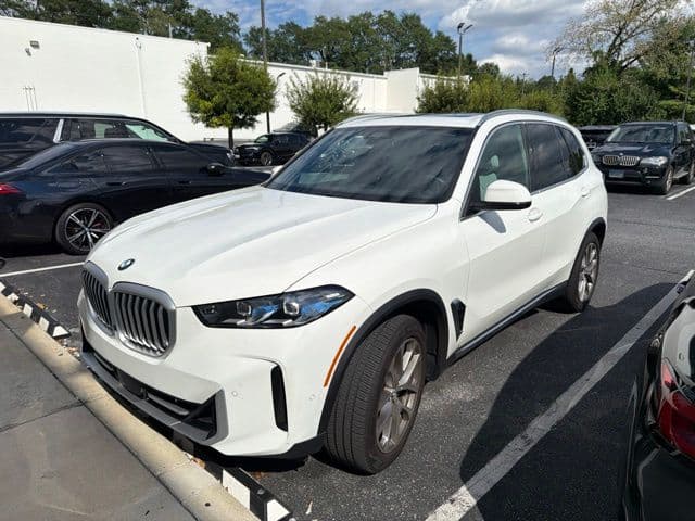 2024 BMW X5 xDrive40i — photo 1 of 4