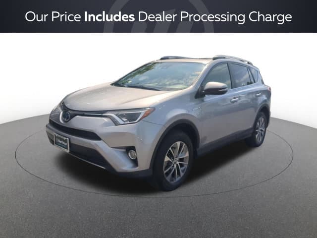 2017 Toyota RAV4 Hybrid XLE — photo 1 of 23