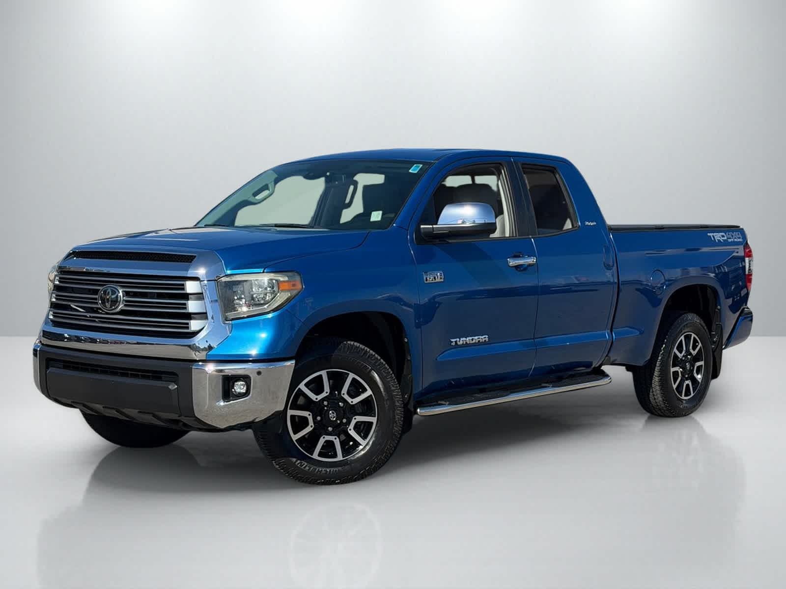 2018 Toyota Tundra 4WD Limited — photo 1 of 37
