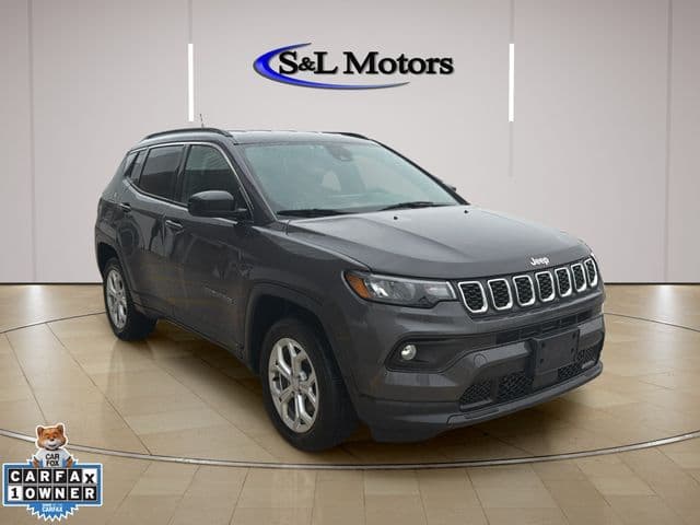 2024 Jeep Compass Latitude — photo 1 of 10
