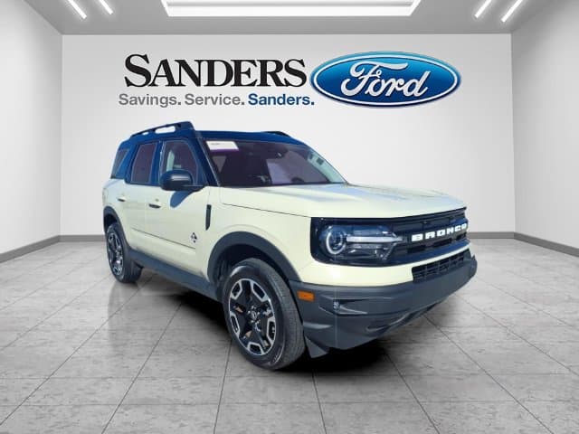2024 Ford Bronco Sport Outer Banks — photo 1 of 30