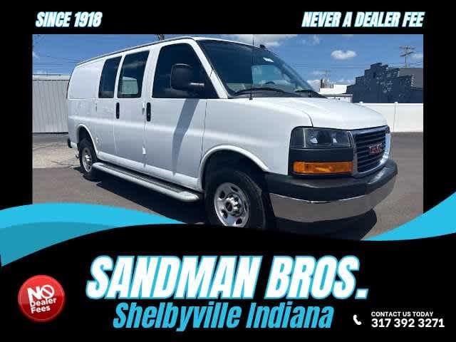 2024 GMC Savana Cargo Van Base — photo 1 of 17