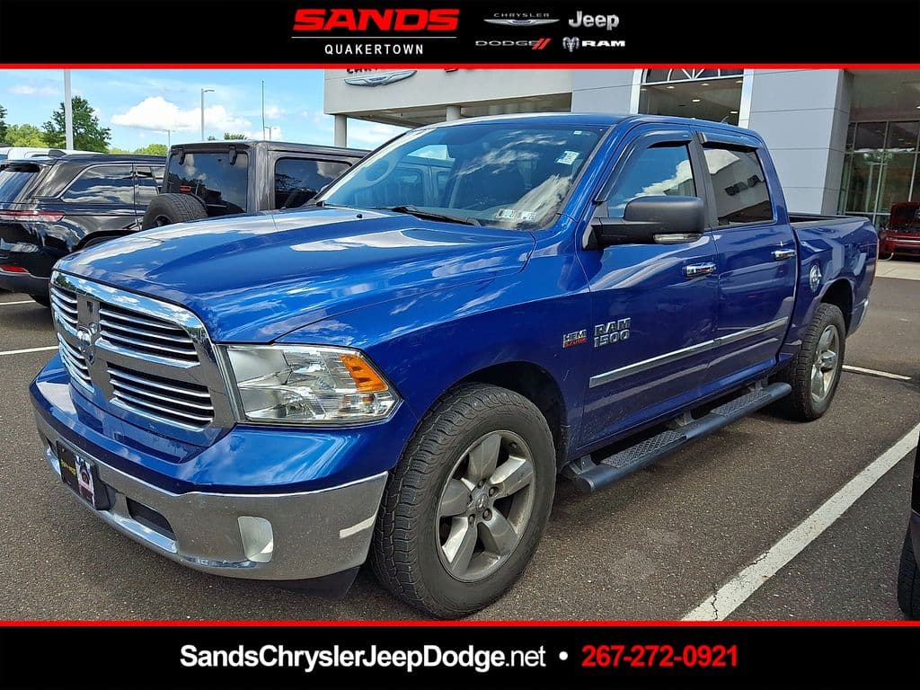 2015 RAM 1500 SLT — photo 1 of 11