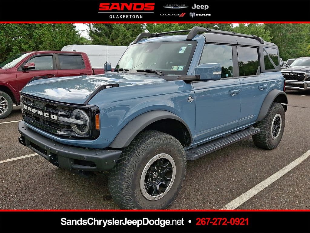 2021 Ford Bronco Base — photo 1 of 11