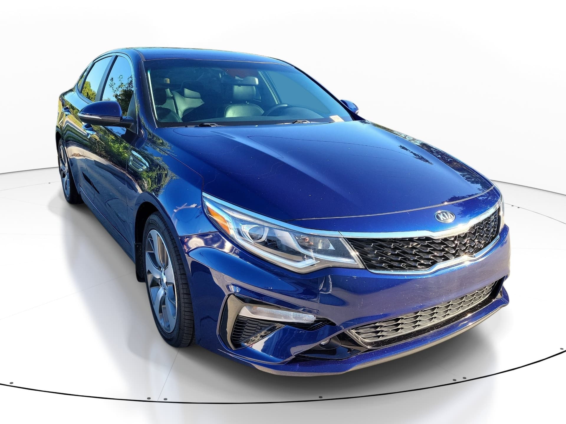 2020 Kia Optima S — photo 1 of 10