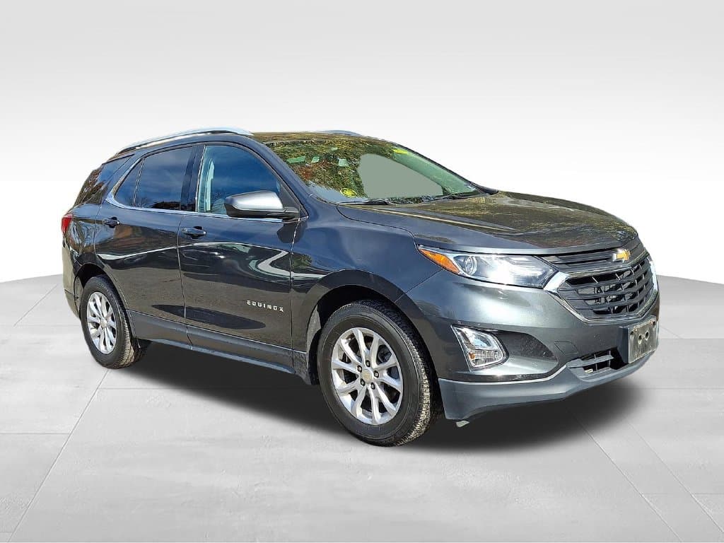 2020 Chevrolet Equinox LT — photo 1 of 36