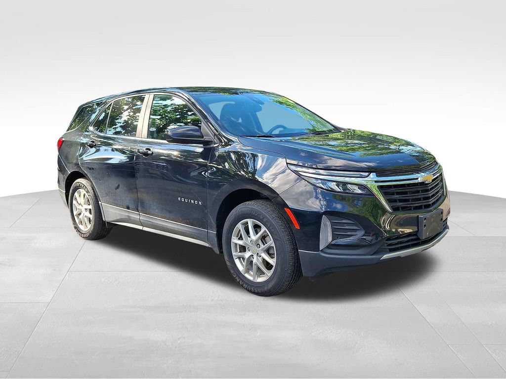2023 Chevrolet Equinox LT — photo 1 of 36