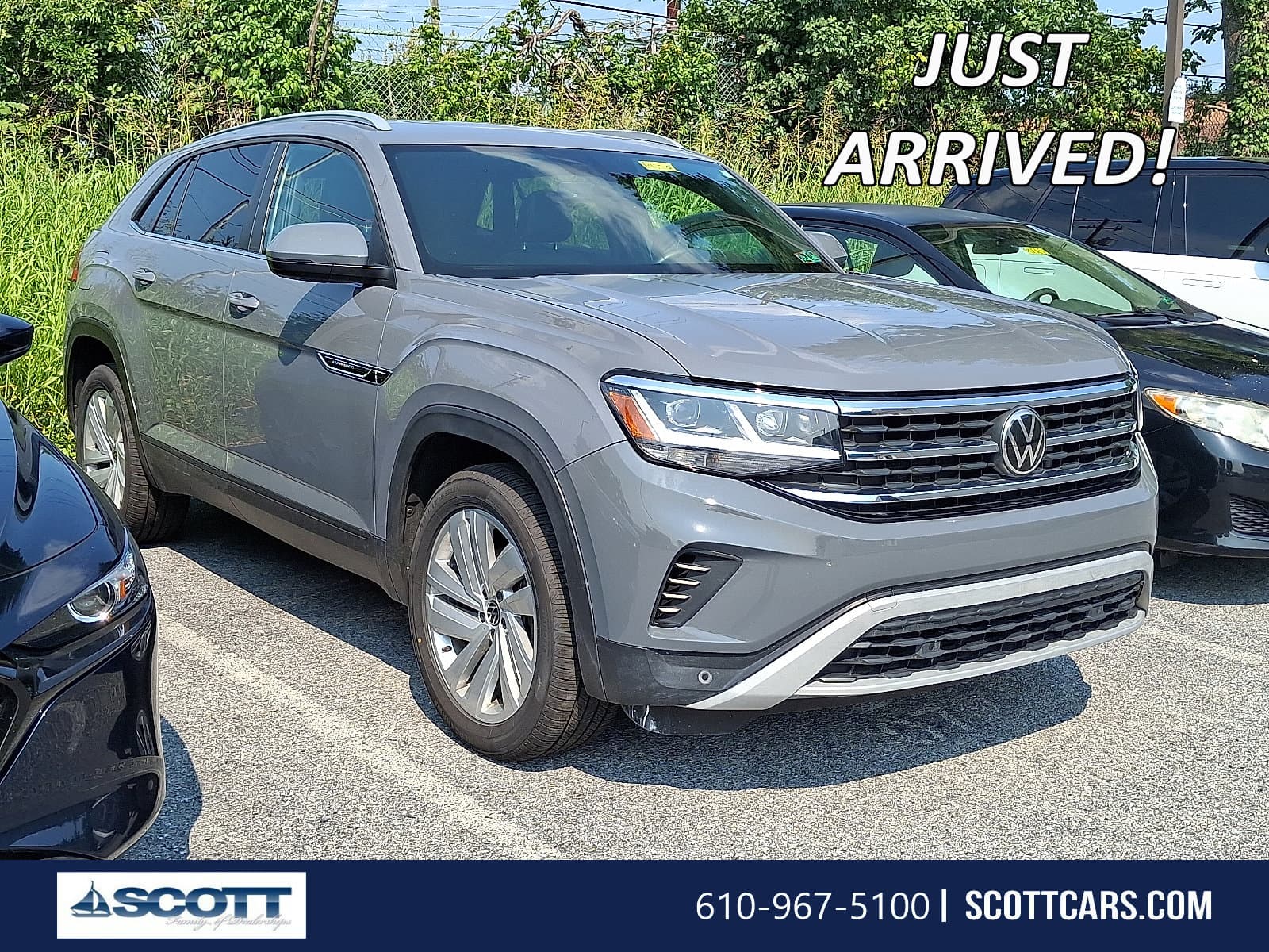 2022 Volkswagen Atlas Cross Sport 3.6L V6 SE w/Technology — photo 1 of 4