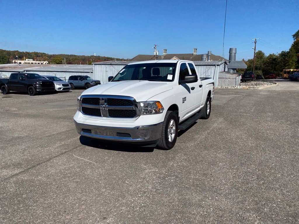 2024 RAM 1500 Classic SLT — photo 1 of 19
