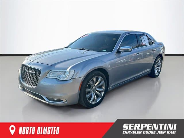 2018 Chrysler 300 Limited — photo 1 of 31