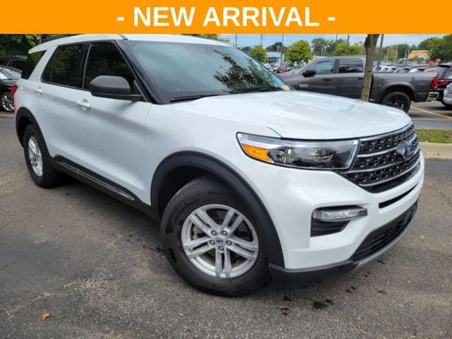 2021 Ford Explorer XLT — photo 1 of 10