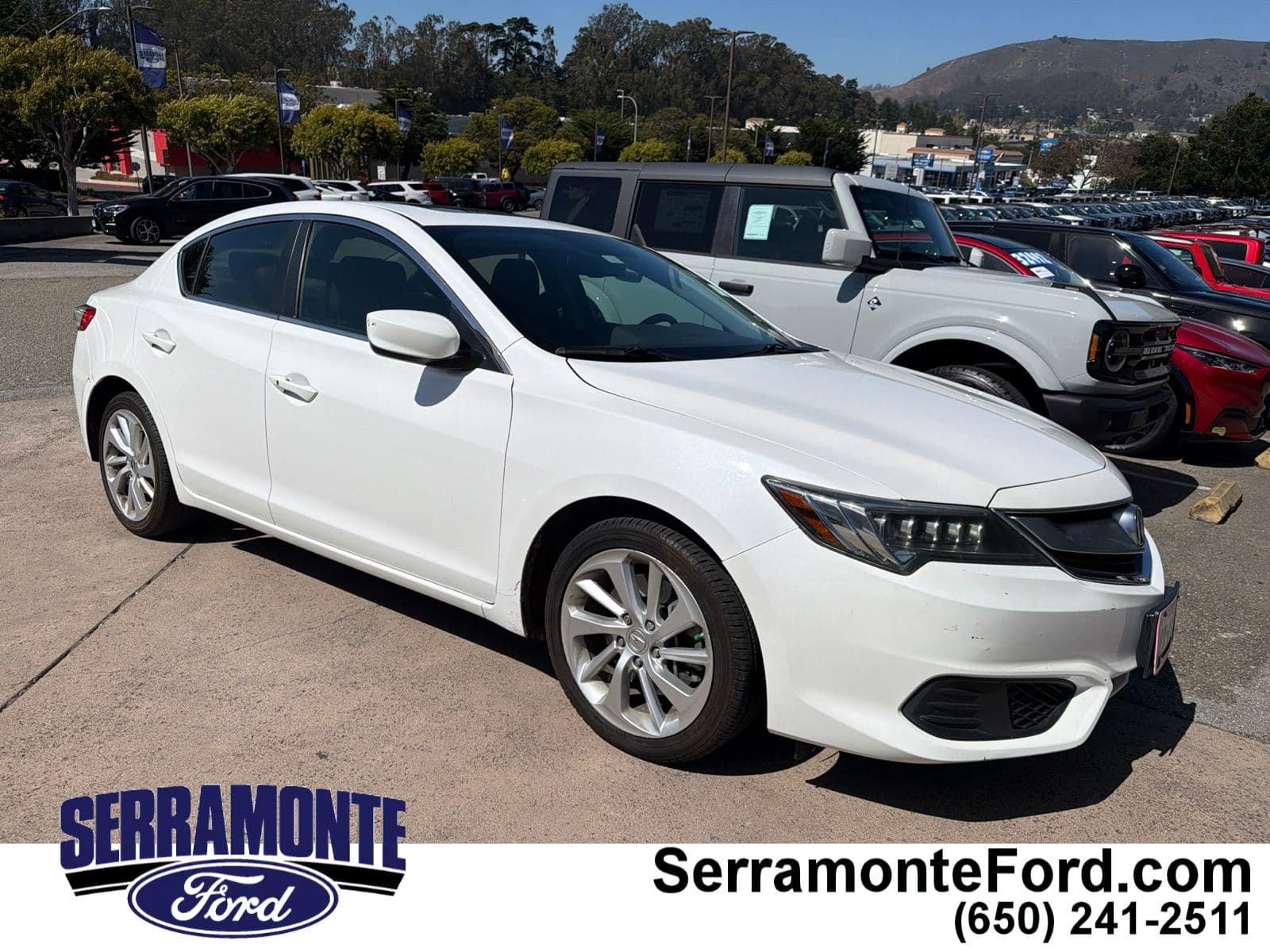 2017 Acura ILX Premium Package — photo 1 of 15