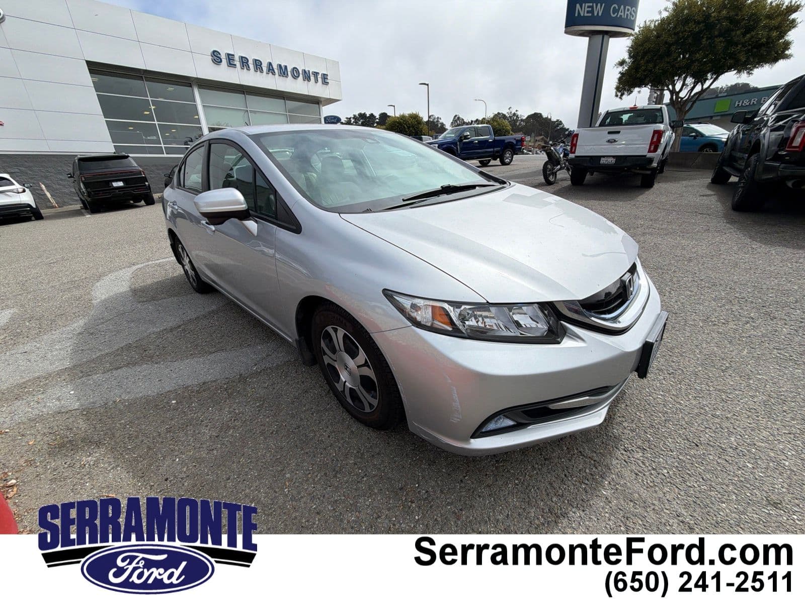 2014 Honda Civic Hybrid Base — photo 1 of 12