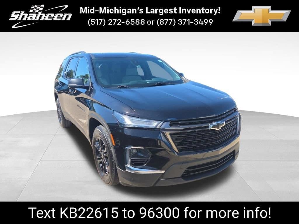 2022 Chevrolet Traverse LS — photo 1 of 28
