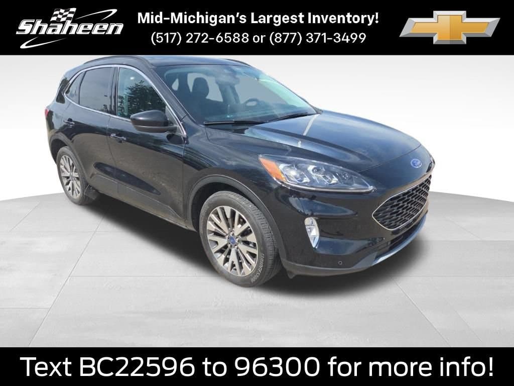 2022 Ford Escape Titanium — photo 1 of 20
