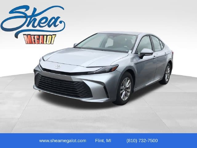 2026 Toyota Camry LE — photo 1 of 13