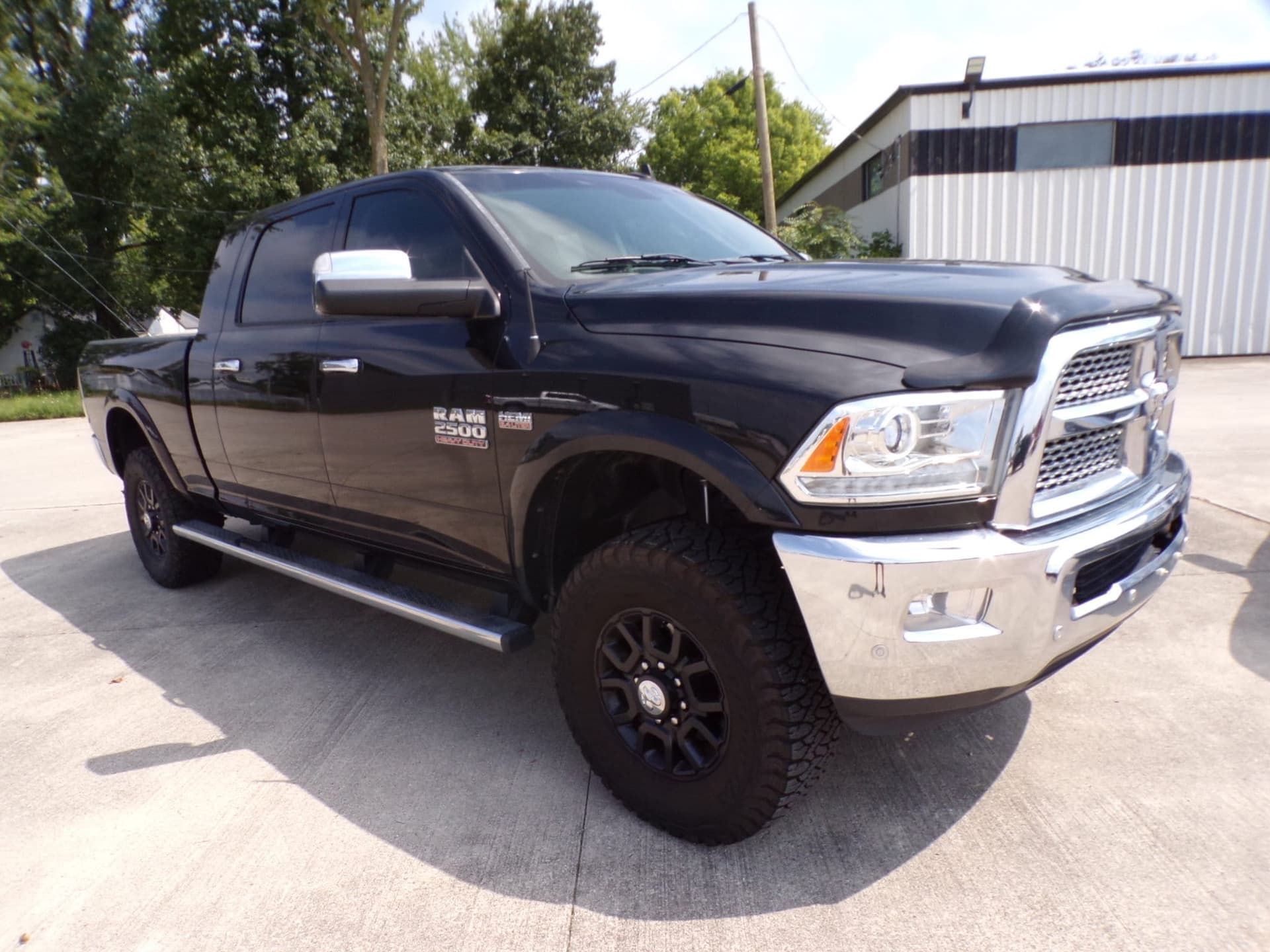 2018 RAM 2500 Laramie — photo 1 of 32