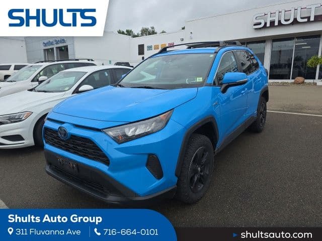 2020 Toyota RAV4 Hybrid LE — photo 1 of 11
