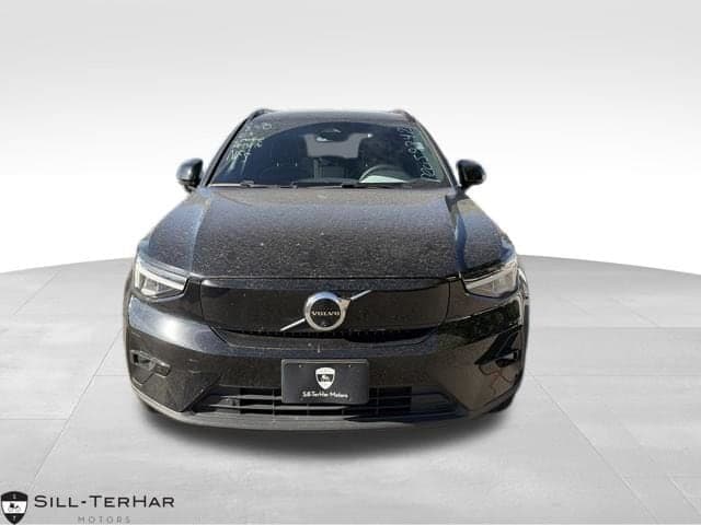 2023 Volvo XC40 Recharge Pure Electric Plus — photo 1 of 12