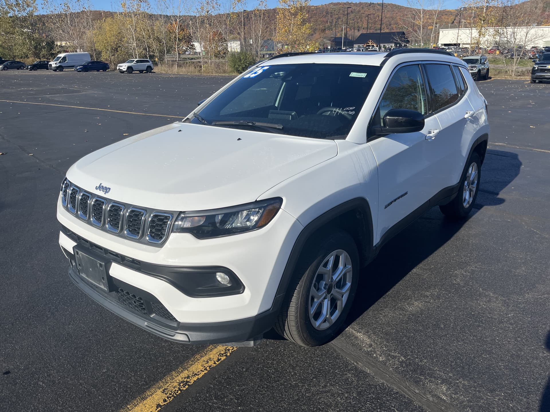2025 Jeep Compass Latitude — photo 1 of 30