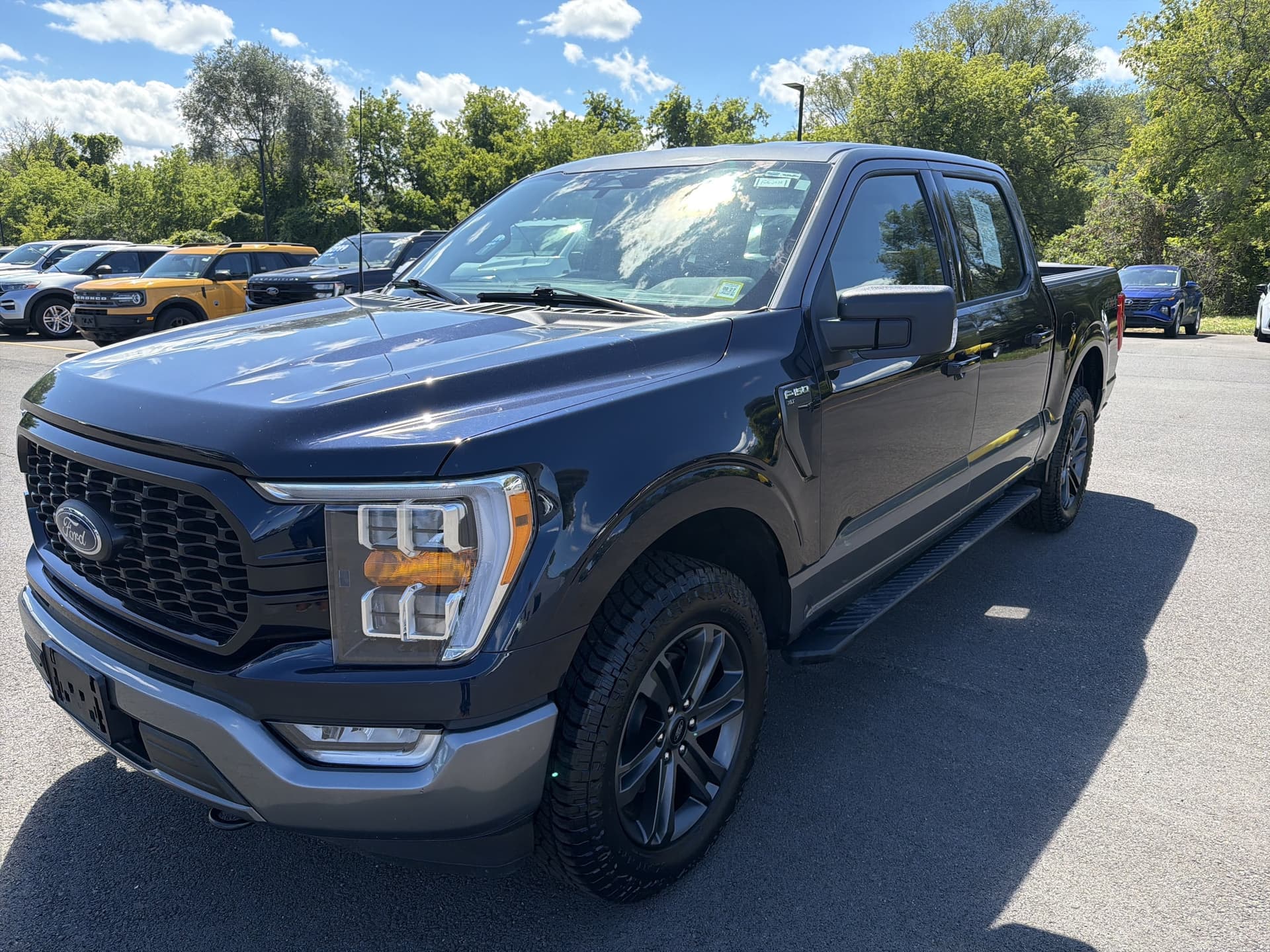 2023 Ford F-150 XL — photo 1 of 29