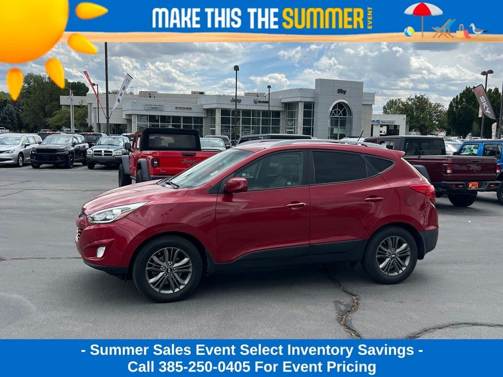 2015 Hyundai Tucson SE — photo 1 of 35