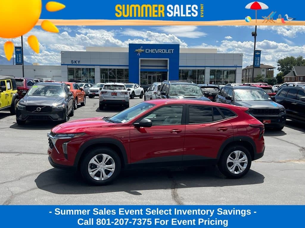 2026 Chevrolet Trax LS — photo 1 of 35