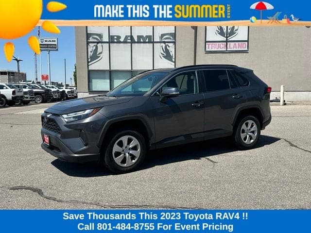 2023 Toyota RAV4 XLE — photo 1 of 33