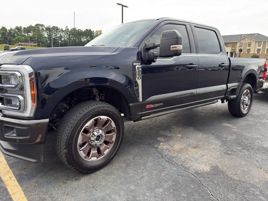2025 Ford F-250 King Ranch — photo 1 of 3