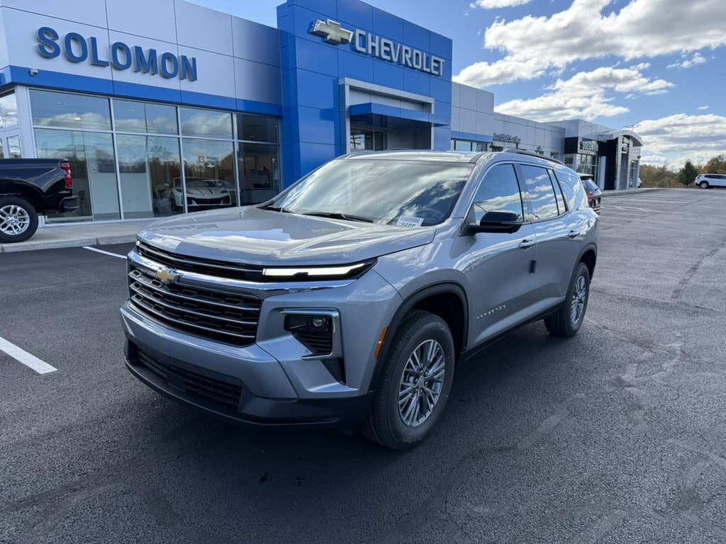 2027 Chevrolet Traverse AWD LT — photo 1 of 9
