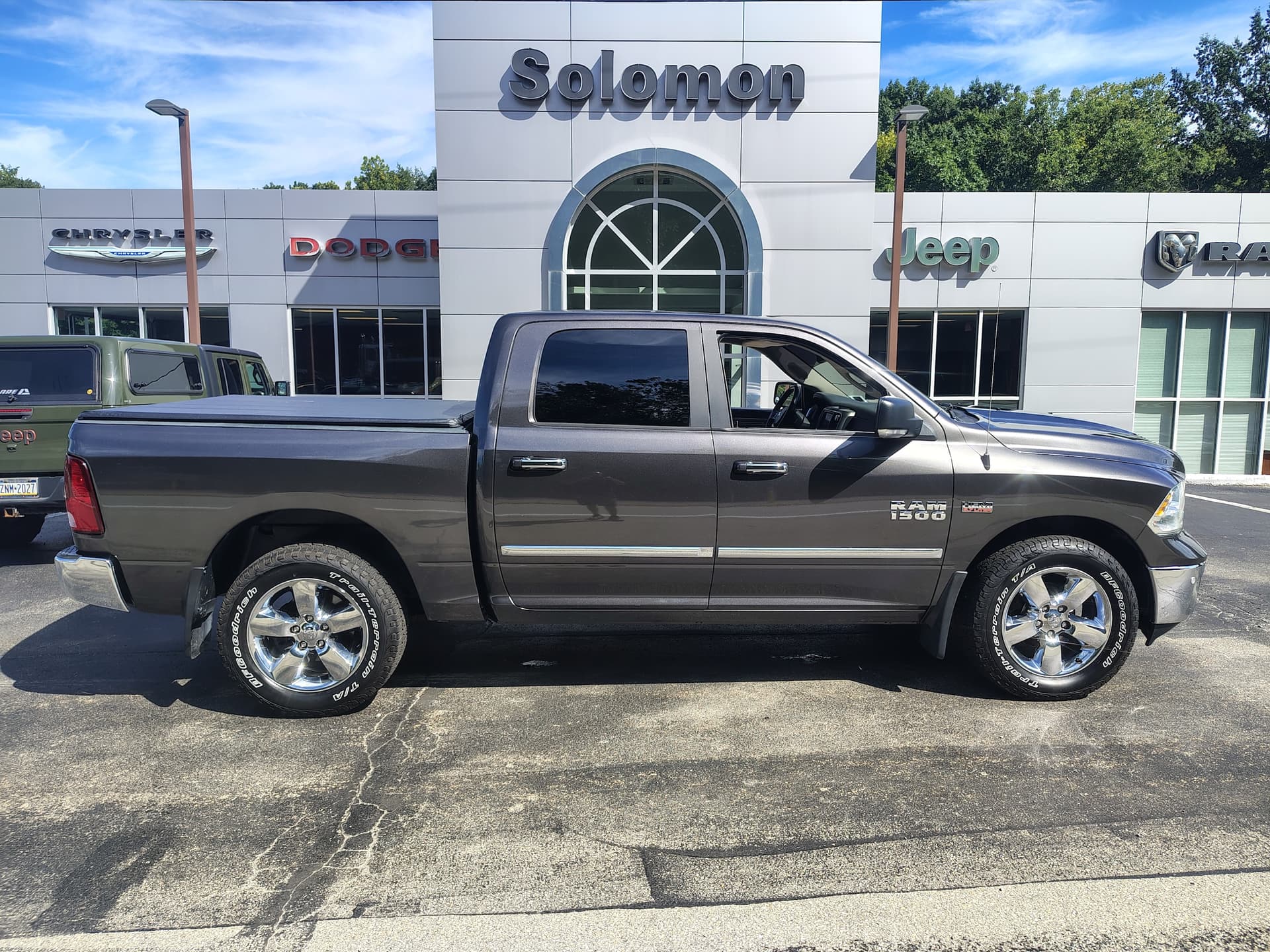 2018 RAM 1500 Big Horn — photo 1 of 36
