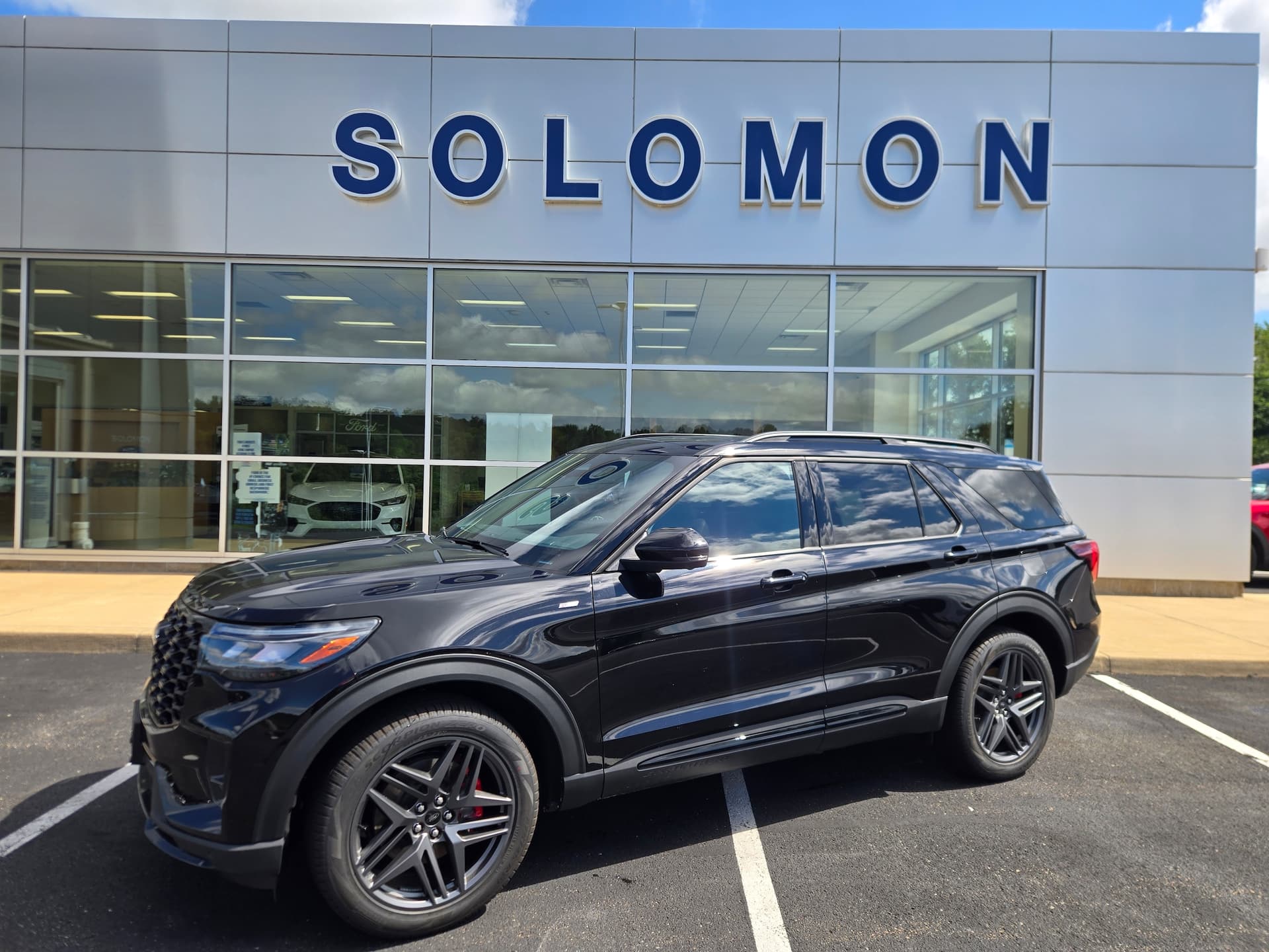 2026 Ford Explorer ST-Line — photo 1 of 26