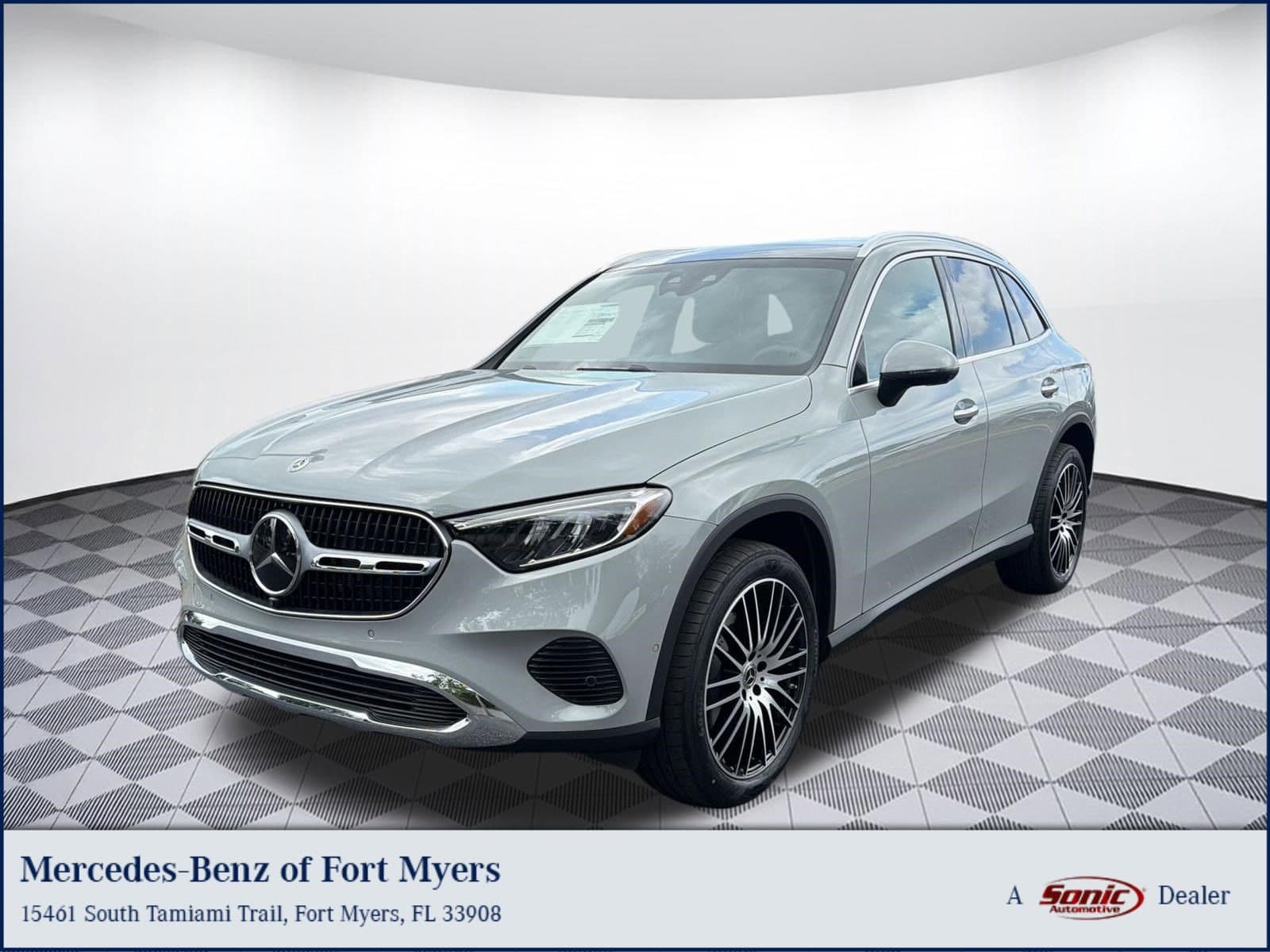 2026 Mercedes-Benz GLC GLC 300 — photo 1 of 34