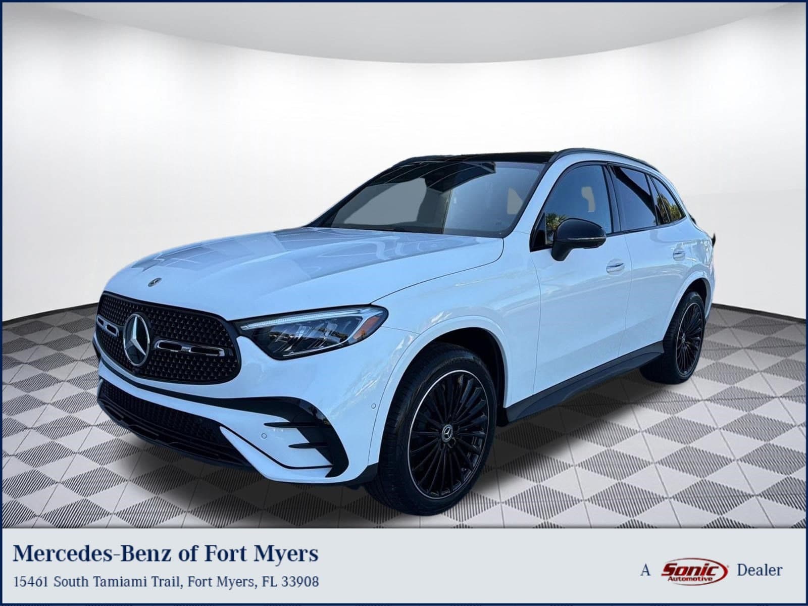 2026 Mercedes-Benz GLC 300 GLC 300 — photo 1 of 35