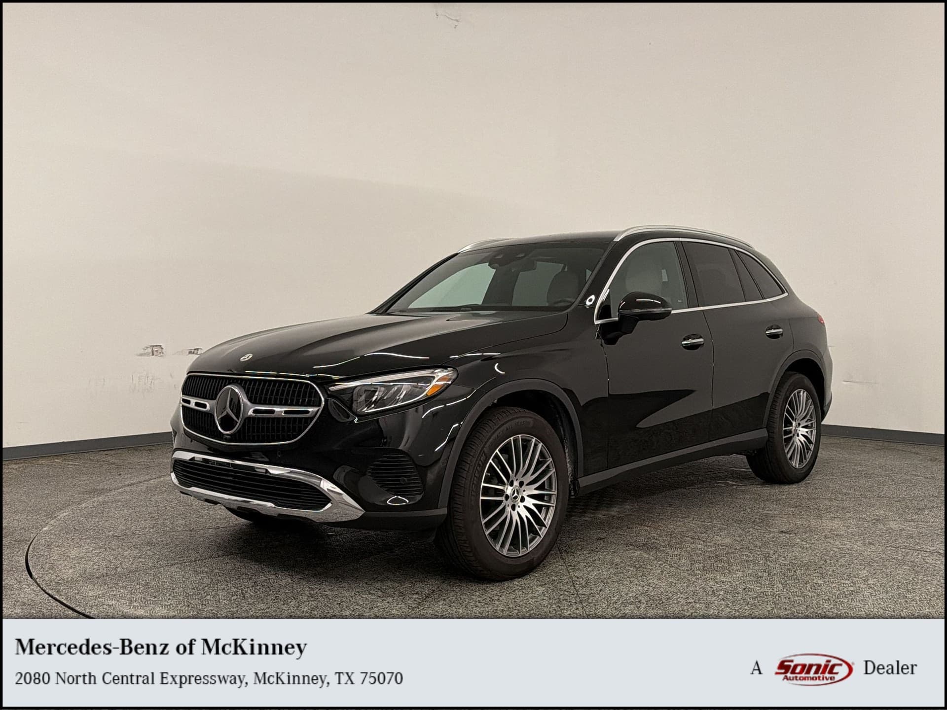 2026 Mercedes-Benz GLC 300 GLC 300 — photo 1 of 30