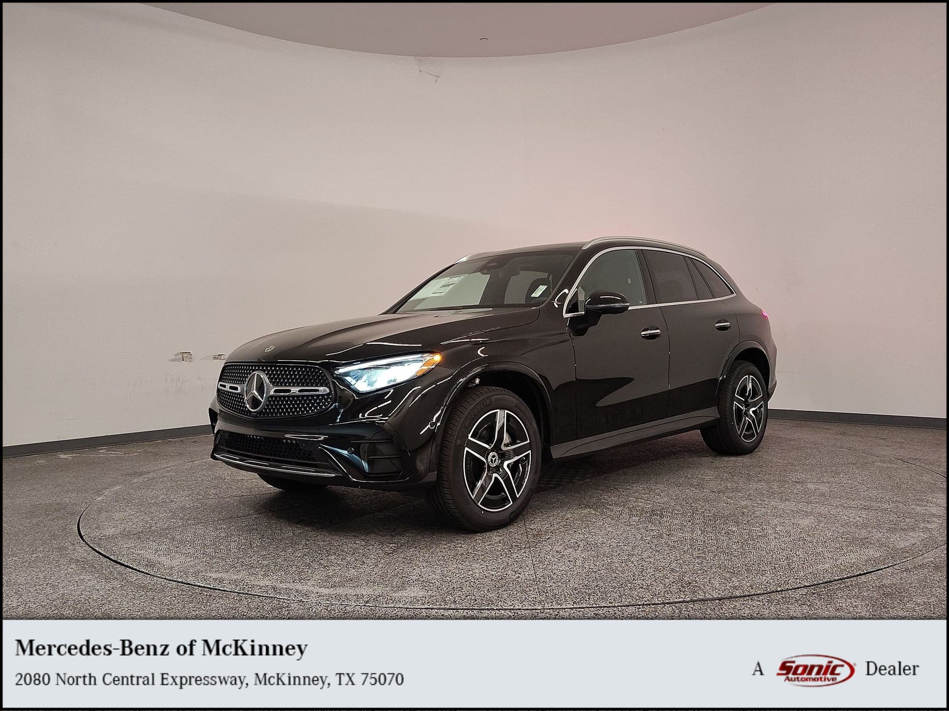 2026 Mercedes-Benz GLC 300 GLC 300 — photo 1 of 29