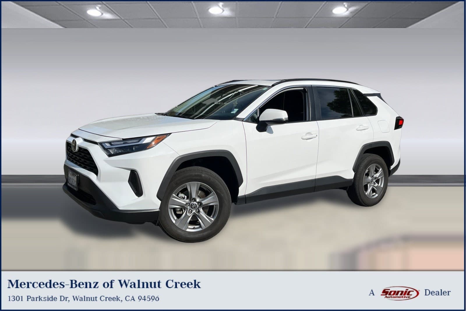 2024 Toyota RAV4 XLE FWD — photo 1 of 25