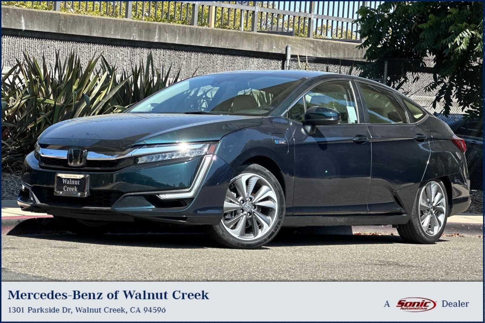 2019 Honda Clarity Plug-In Hybrid Coupe — photo 1 of 35