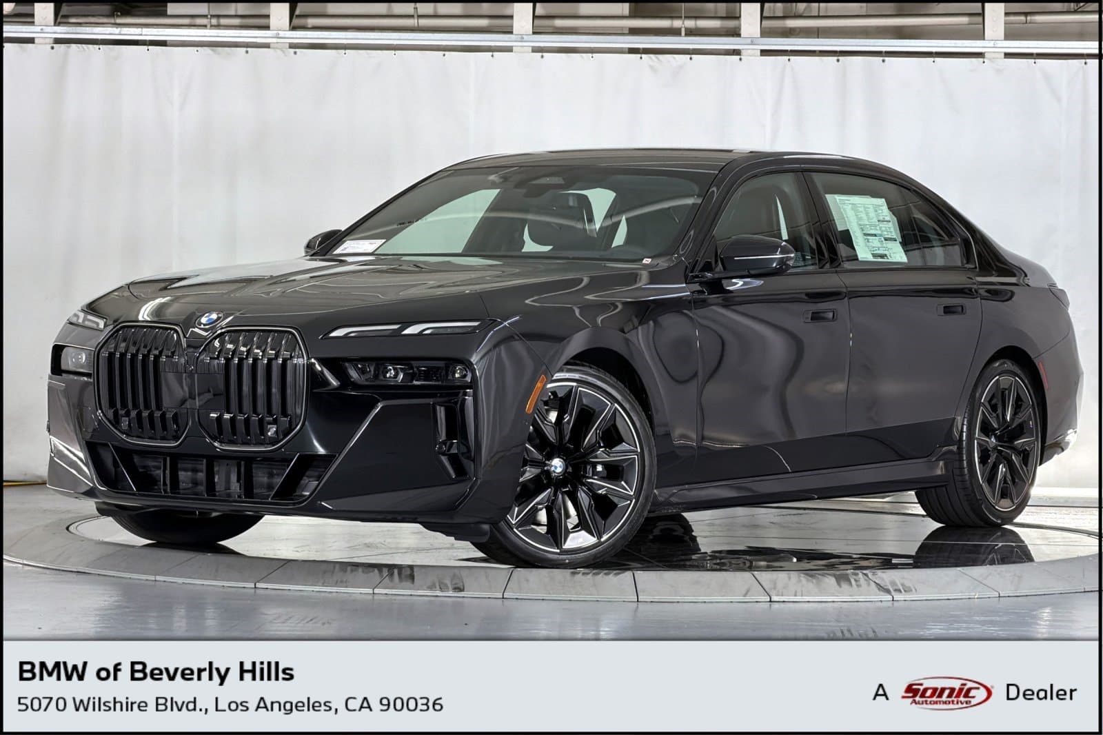 2026 BMW 740i Base — photo 1 of 43