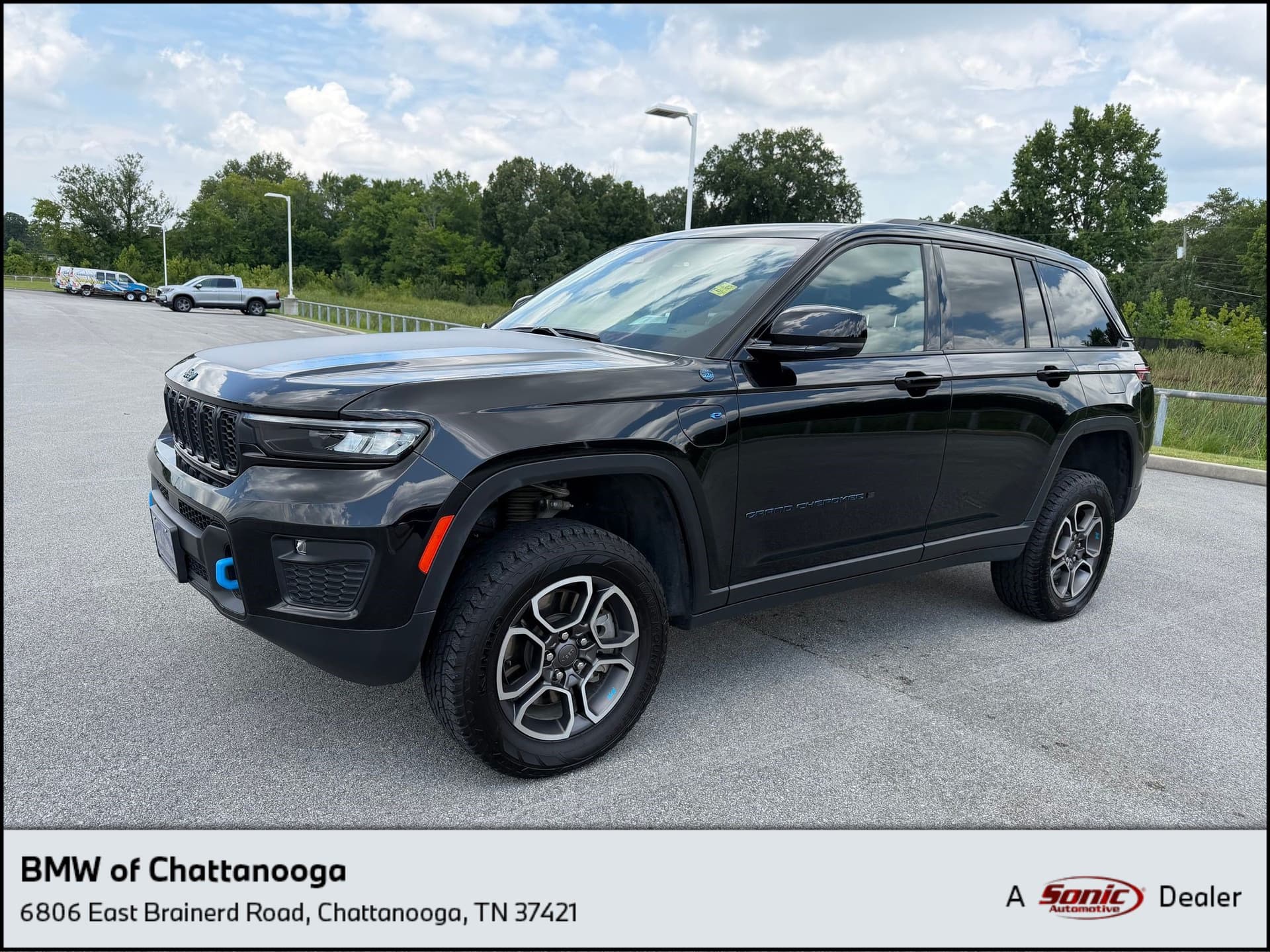 2022 Jeep Grand Cherokee 4xe Trailhawk — photo 1 of 26