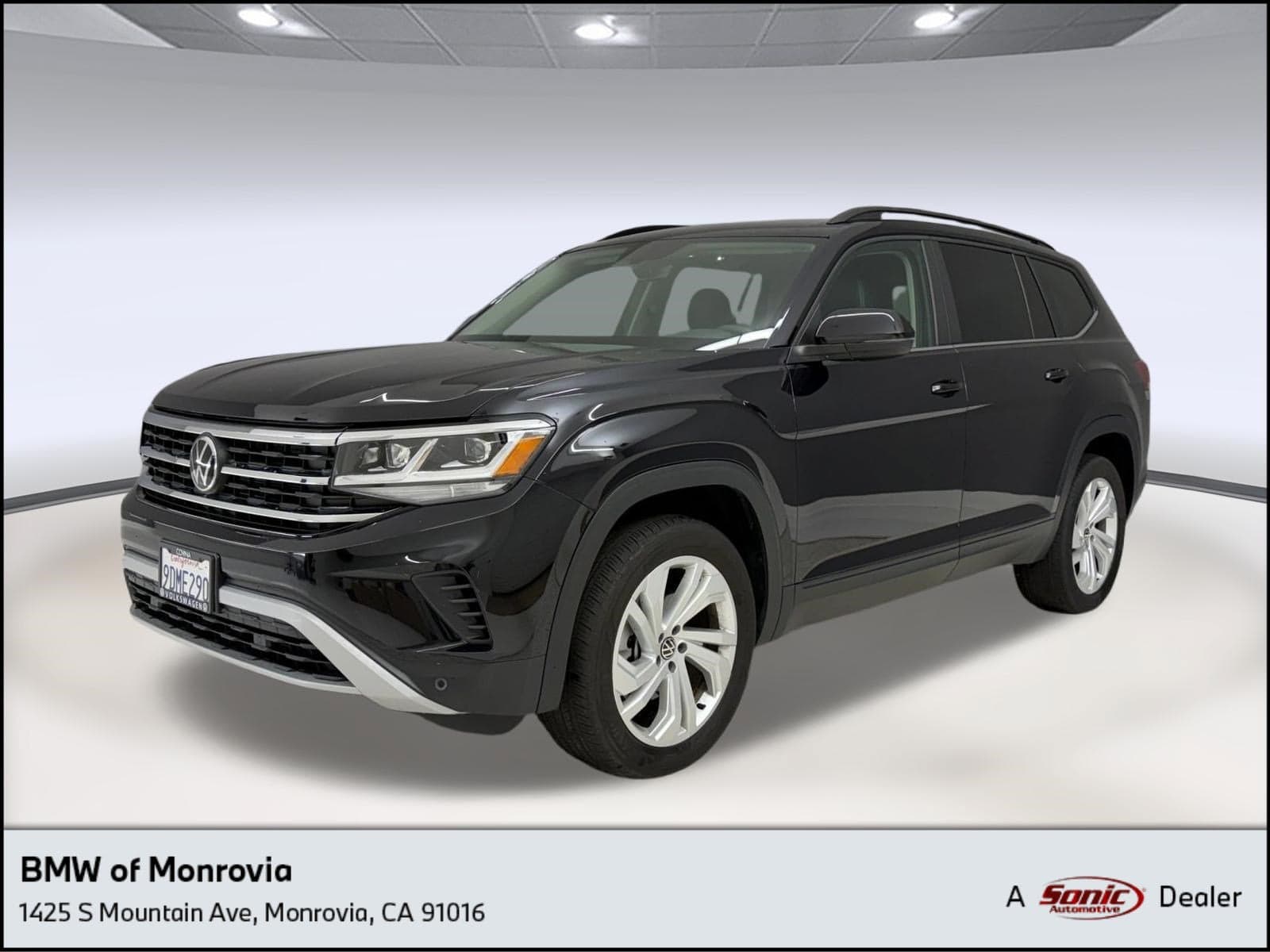 2023 Volkswagen Atlas 2.0T SE w/Technology — photo 1 of 12